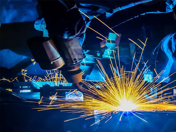 什么工件可以使用全自動焊接機(jī)器人？