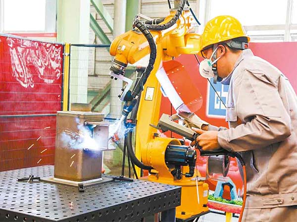 怎樣正確的使用全自動焊接機(jī)器人？