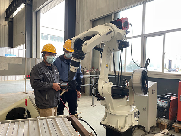 焊接機器人廠家提供培訓服務